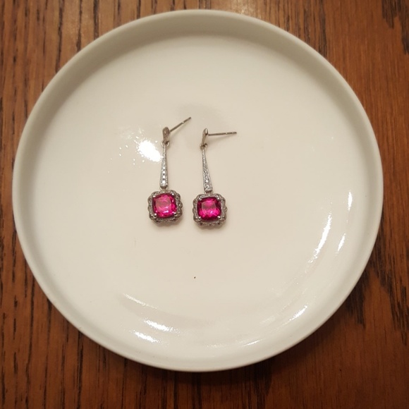 Silver and pink stone earrings - Picture 3 of 5